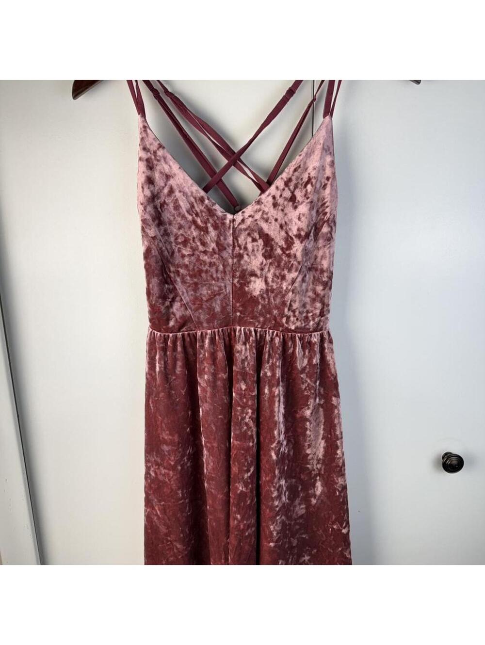 Forever 21 pink velvet dress #party #fairy #whimsy #mini